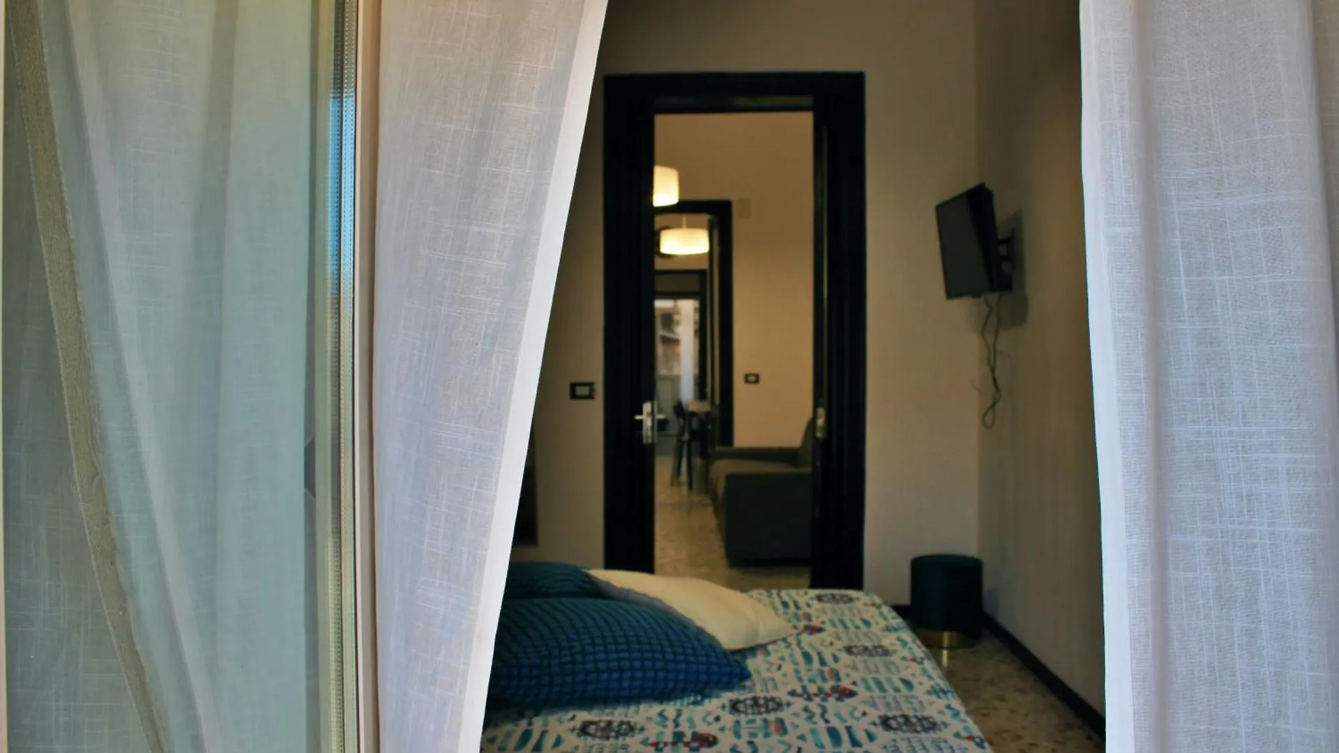 קטאניה C&D Home 0*,  איטליה