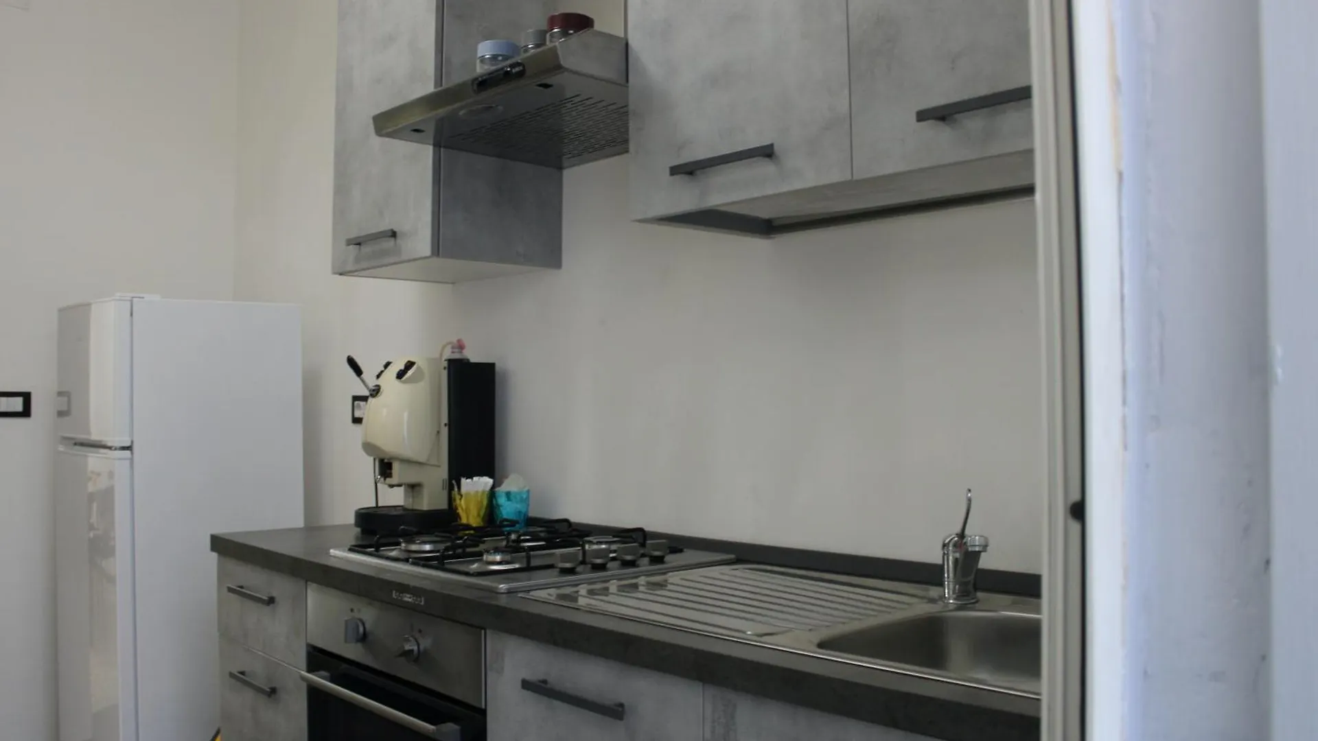 קטאניה C&D Home