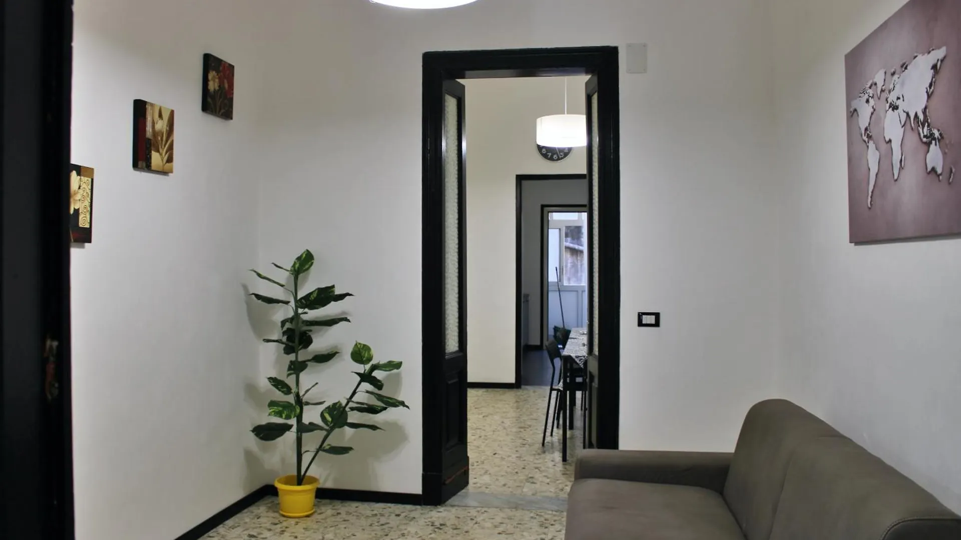 קטאניה C&D Home 0*,